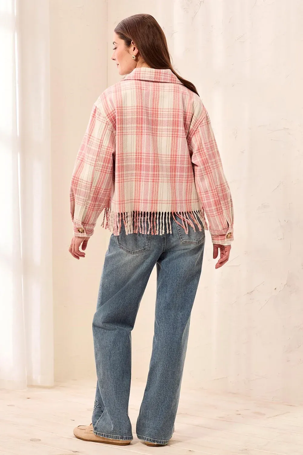 TRIBAL PLAID CROP SHACKET W/FRINGE-NOSTALGIA