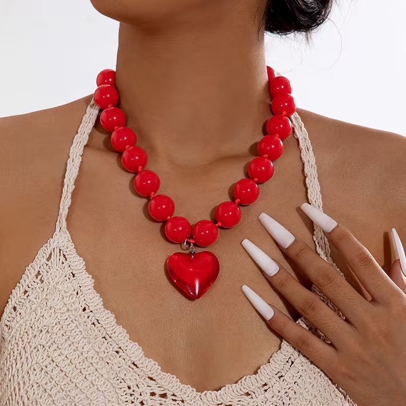 BEADED HEART NECKLACE, Color: RED