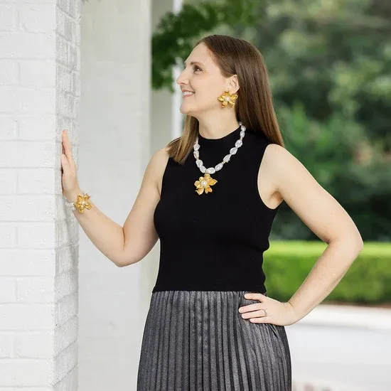 HIDDEN TRUTH JEWELRY MAGNOLIA PEARL STUDS
