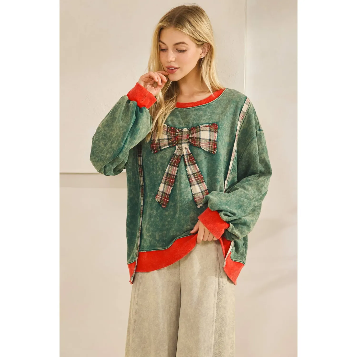 SAGE + FIG THE MERRY MINERAL-WASH BOW PULLOVER-GREEN