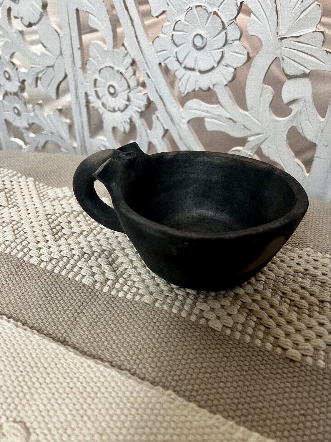 Taza Corazon Barro Negro Ahumado  tipo tazón Mate