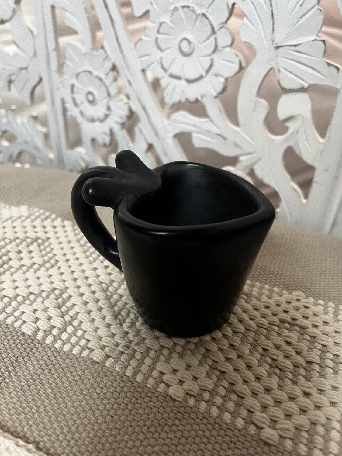 Taza Corazon Barro Negro Chicas espresso o cremera