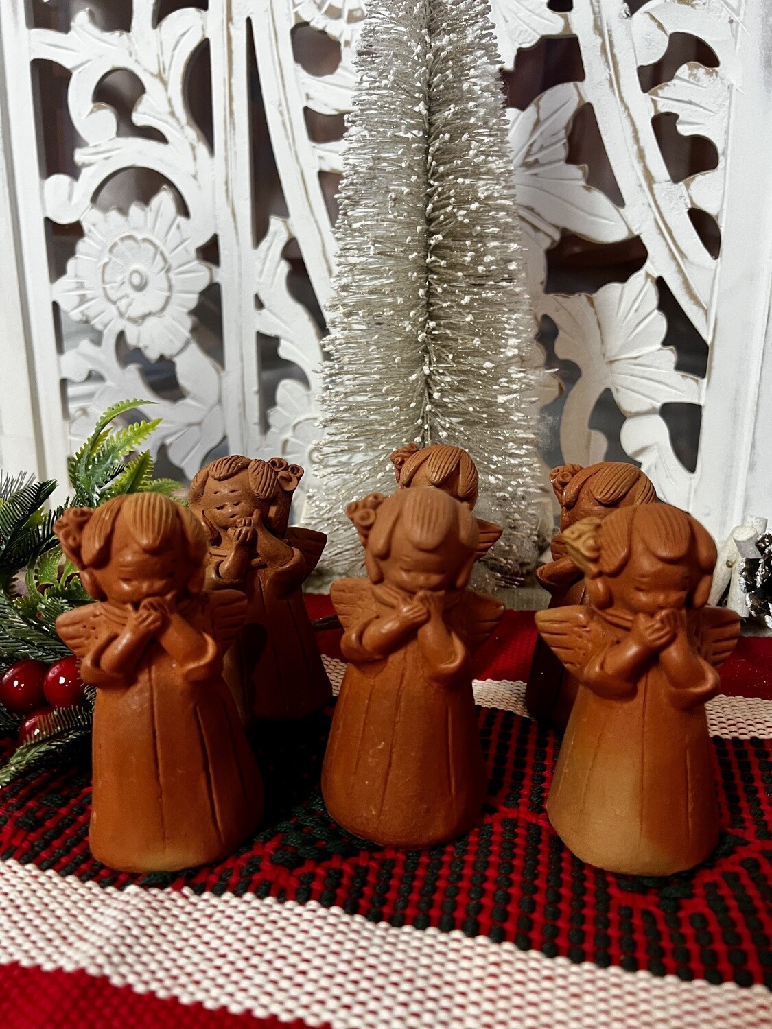 Angeles de barro