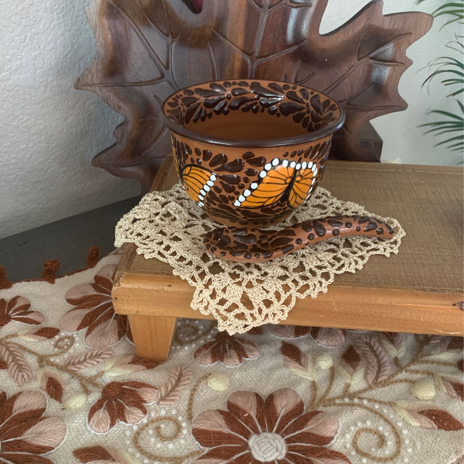 Salsera Monarca chocolate  con cuchara