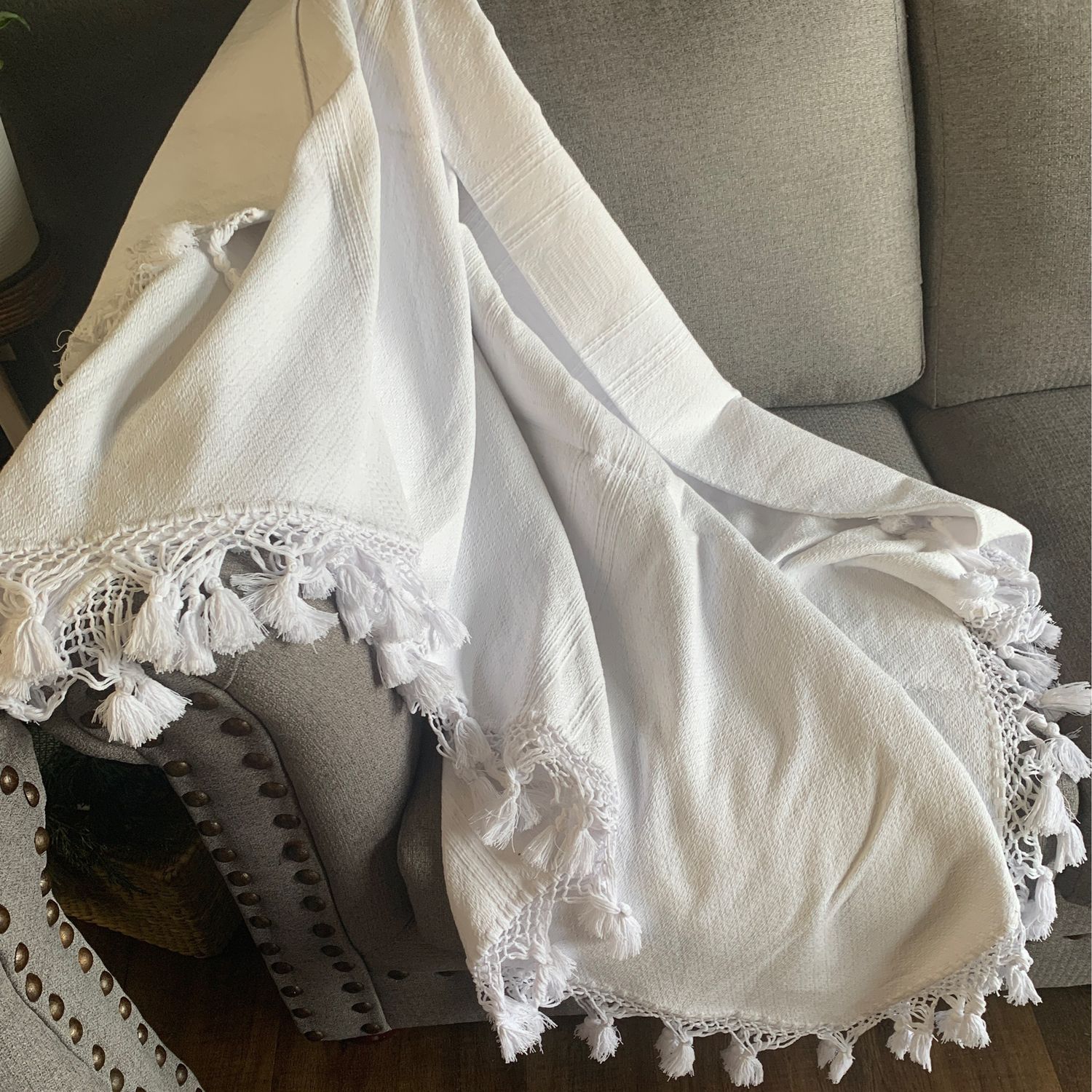 Mantel o frazada color blanco nieve   80x80