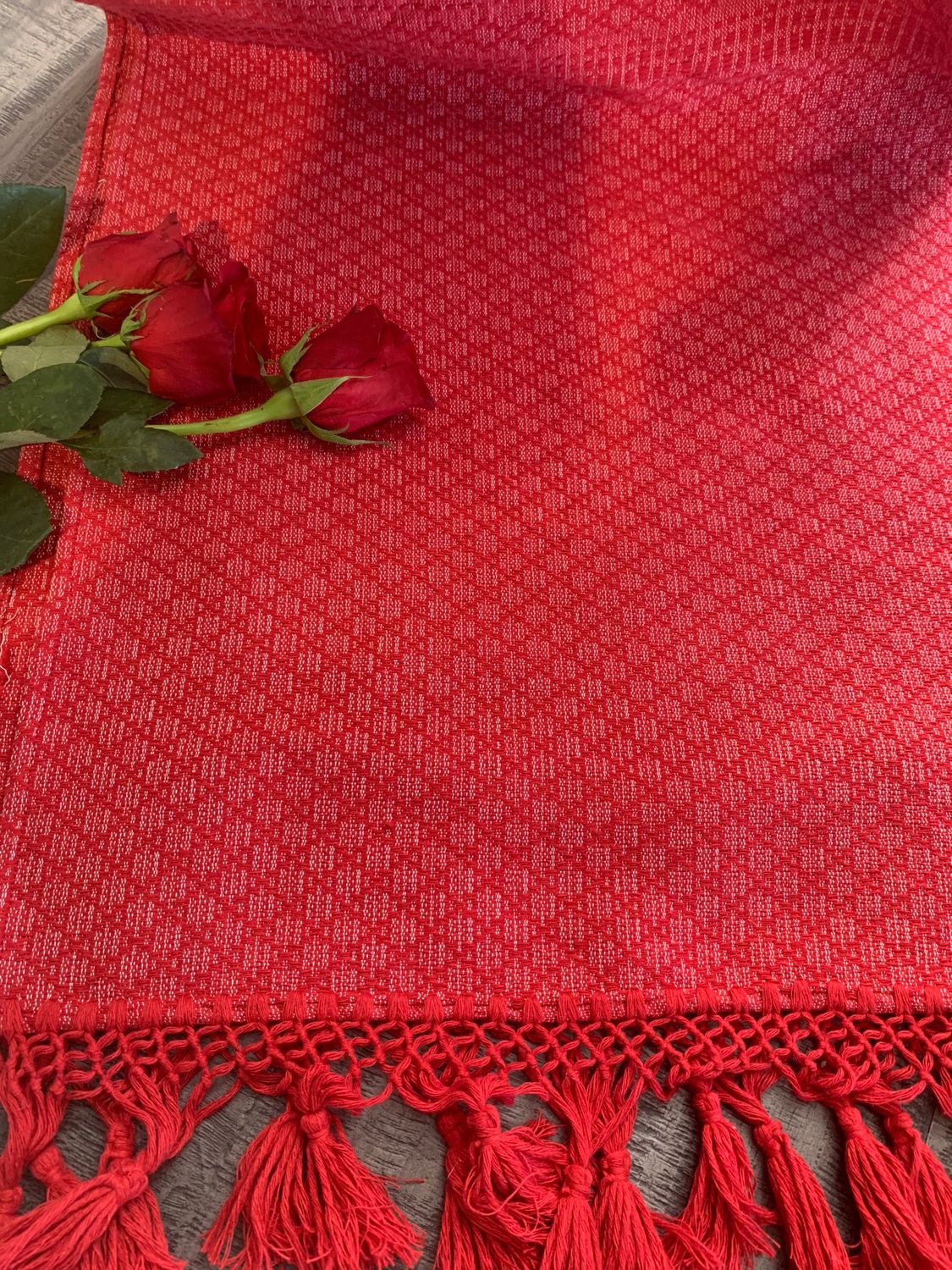 Camino de Mesa  color  Rojo 