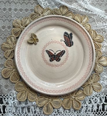 Plato Principal  Monarca color rosa 