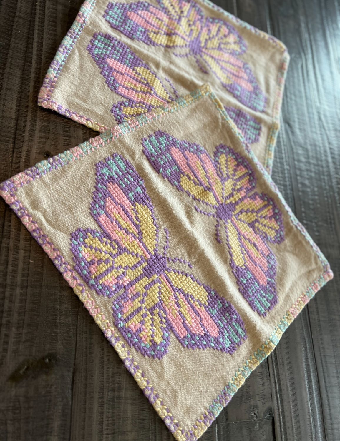 Cojines mariposa multicolor pastel set 2 DESCUENTO