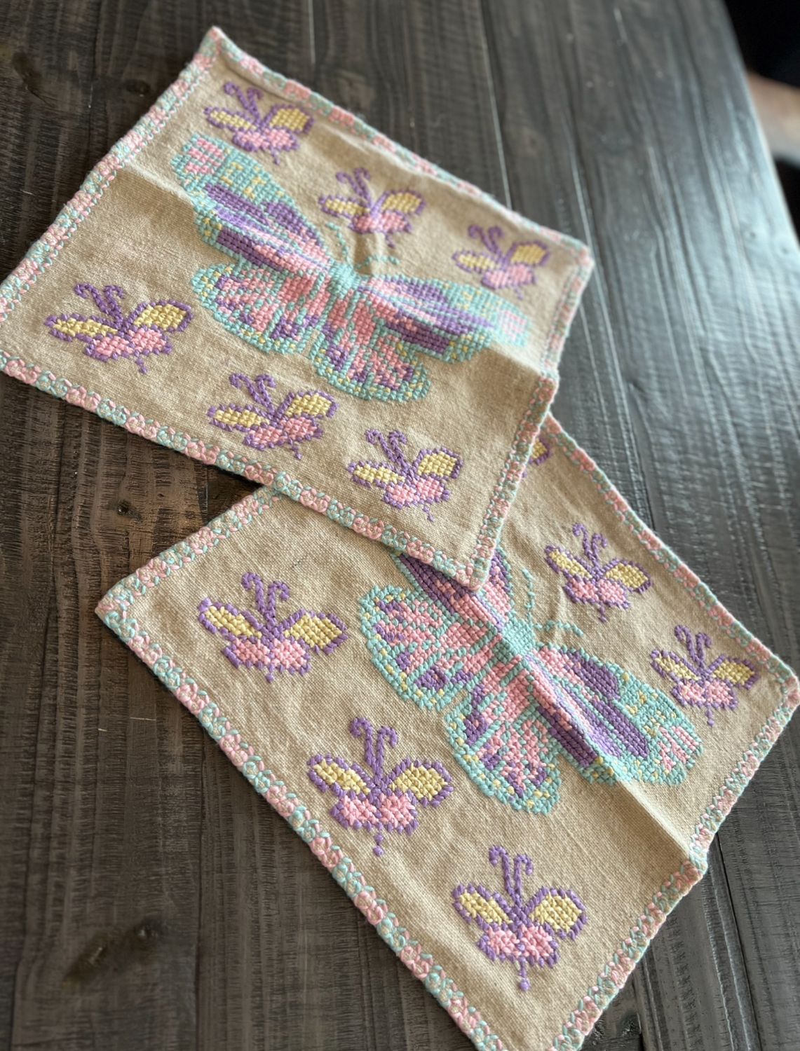 Cojines mariposa multicolor pastel set 2 DESCUENTO