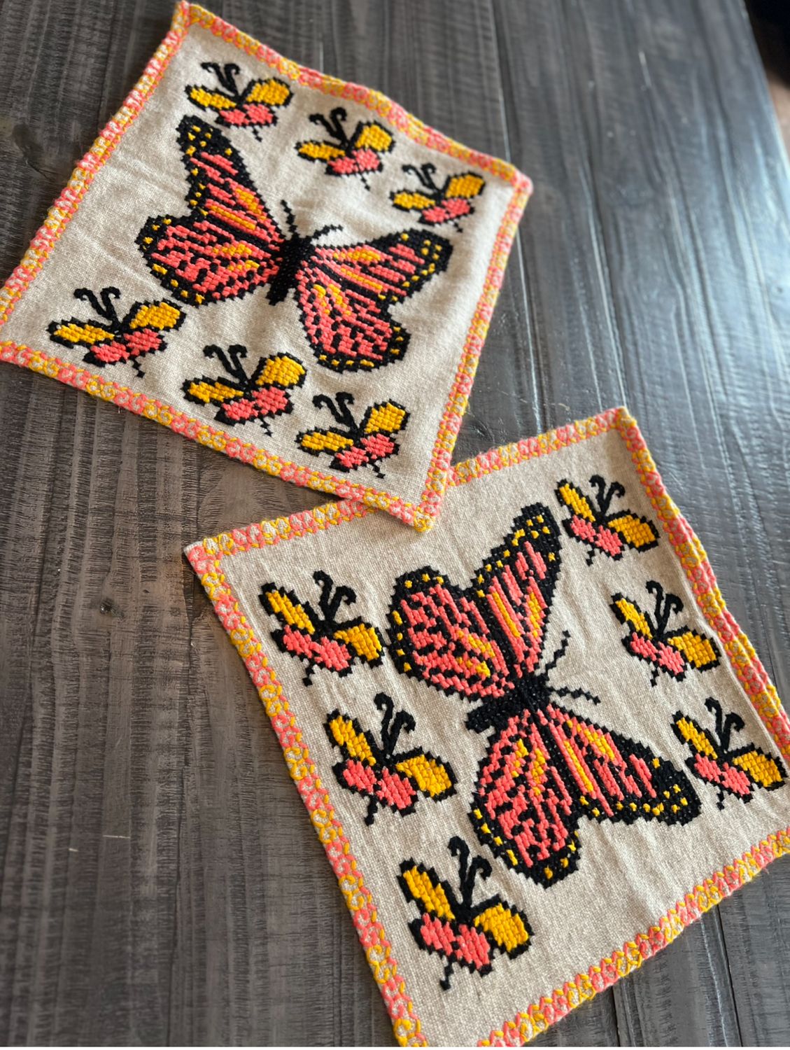 Cojines mariposa naranja set 2 SOLO PREORDEN