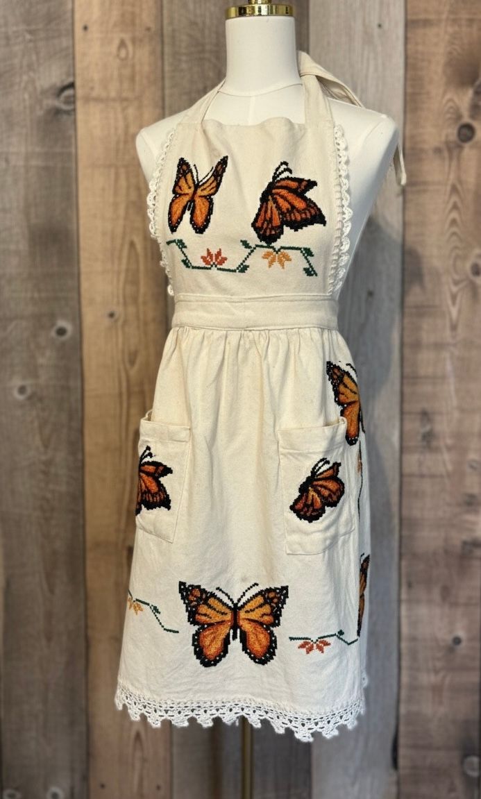 Mandil Monarca Punto de Cruz