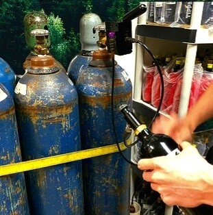 Tanks/cylinders &amp; related accessories 