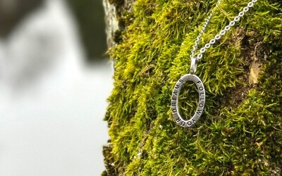 FOLLOW YOUR DREAMS Steel necklace