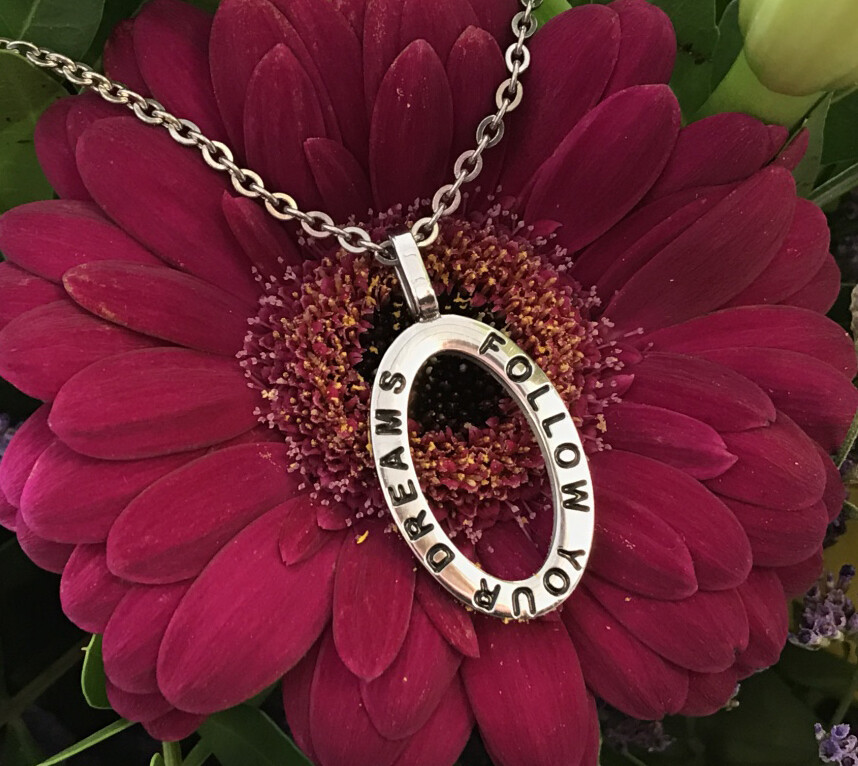FOLLOW YOUR DREAMS Steel necklace