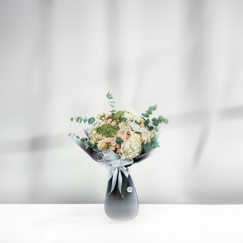 Moonlit Ivory Bouquet