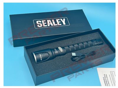 Rechargeable Aluminium Torch with Adjustable Focus 20W SMD LED