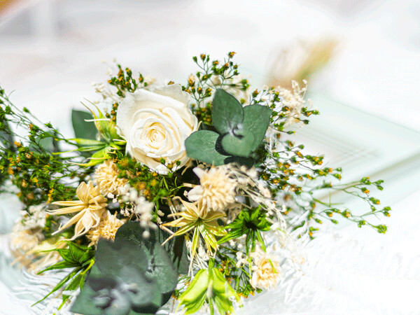 CUSTOMIZED BRIDAL BOUQUET DESIGN 02 CUSTOMIZED BRIDAL BOUQUET DESIGN 02