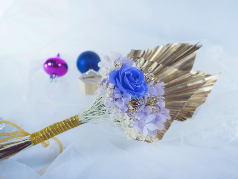 CUSTOMIZED BRIDAL BOUQUET DESIGN - FESTIVE SEASON CUSTOMIZED BRIDAL BOUQUET DESIGN - FESTIVE SEASON