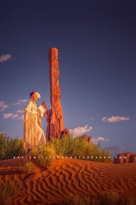 Indian-Woman-Totem_NZ98551