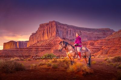 Watching the Sunrise, D854668