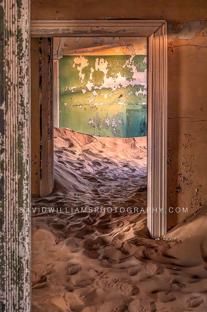 Kolmanskop Sand House Namibia 0Z83595