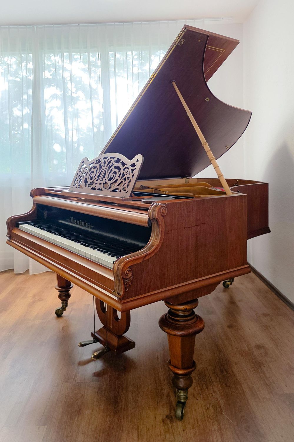 Seltener Bösendorfer  Flügel 190 - Nussbaum mit Intarsien