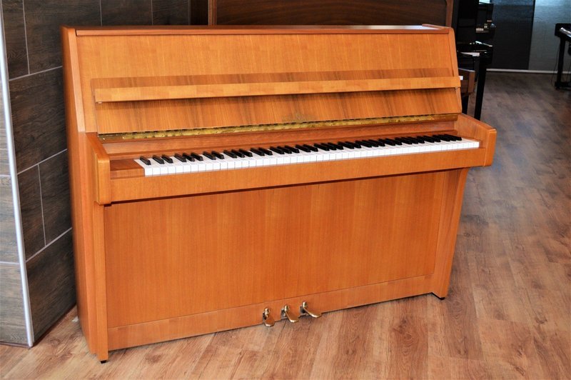Schimmel, Mod. 108, nussbaum natur Schimmel, Mod. 108, nussbaum natur