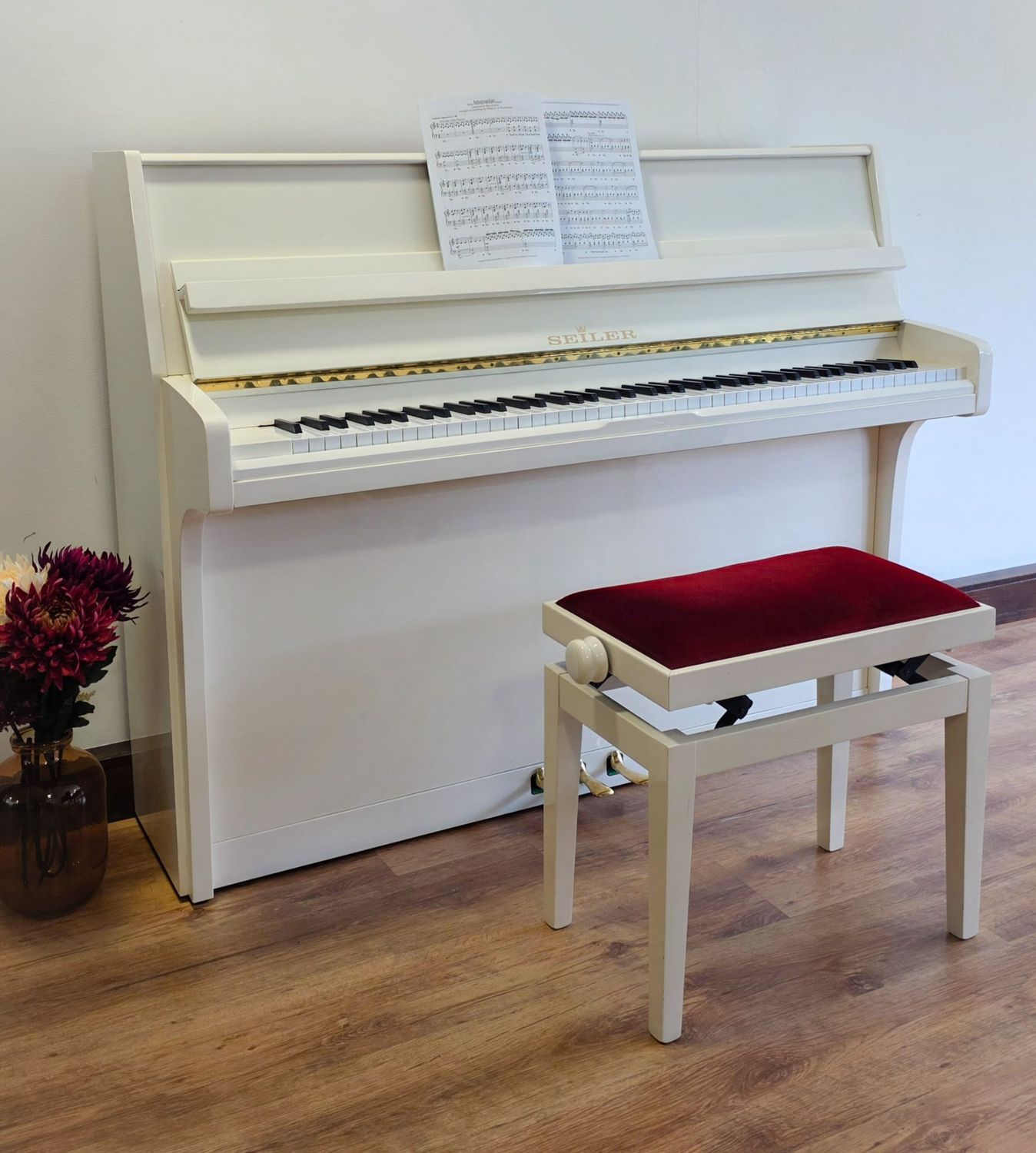 Seiler 114 Favorit, weiss Hochglanz