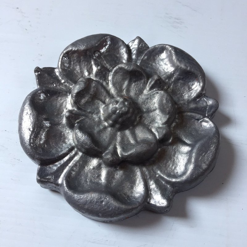 Lead Tudor Rose Motif - LTR4