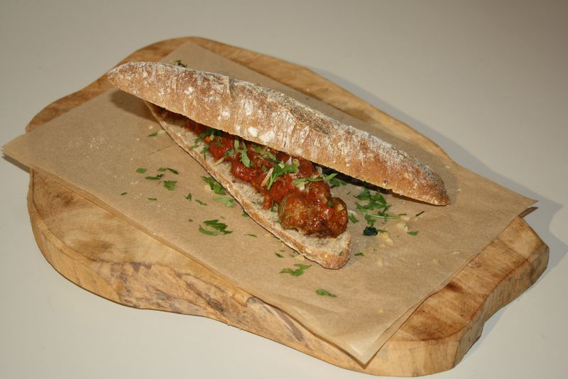 Broodje Libanese gehaktballetjes