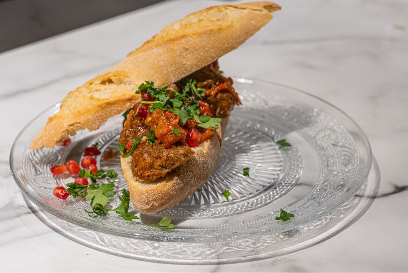 Broodje Libanese gehaktballetjes