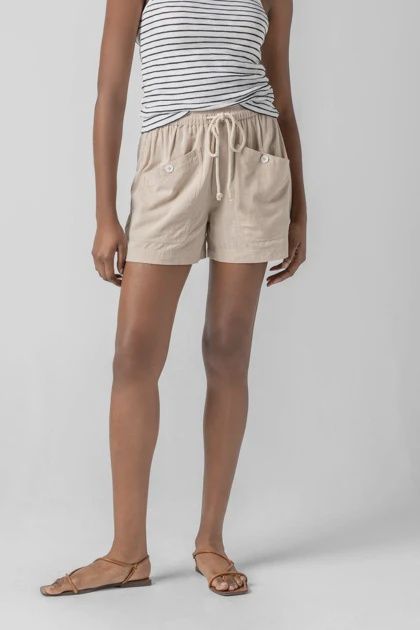 Patch Pocket Shorts : Flax