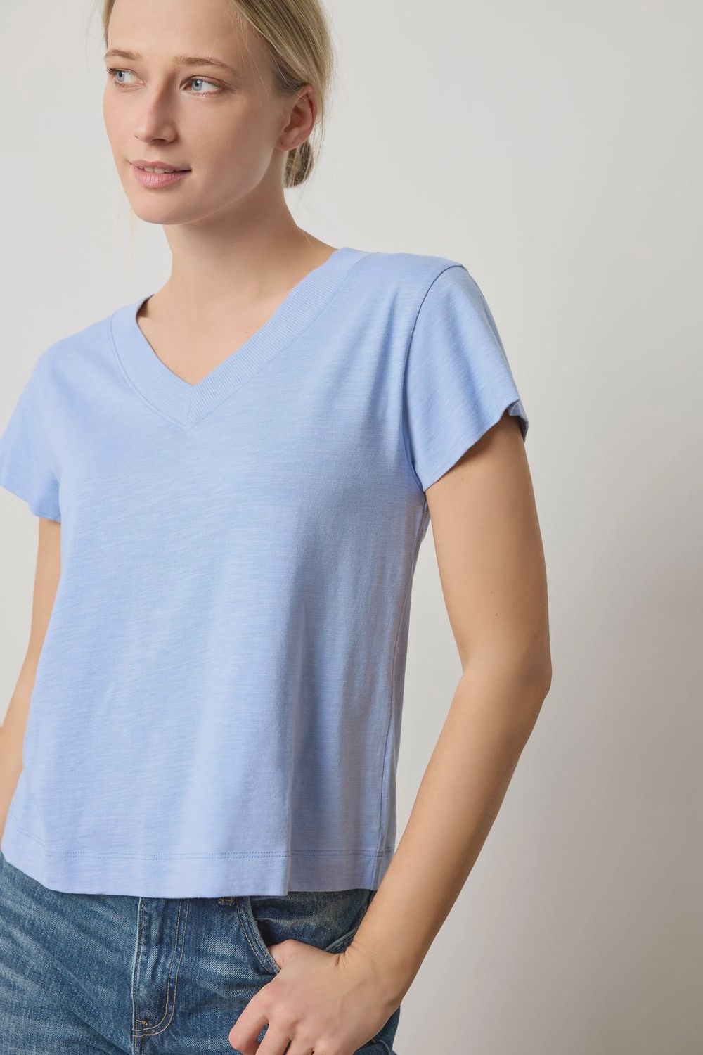 Relaxed Short Sleeve V-Neck Tee : Wedgewood