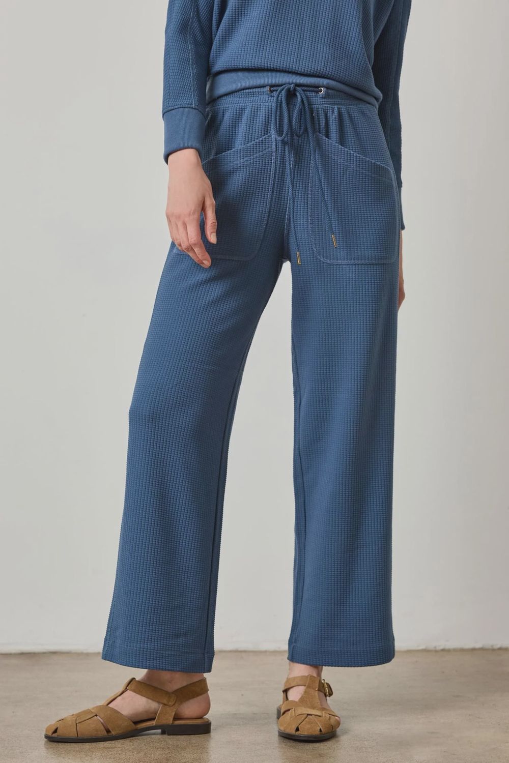 Patch Pocket Straight Leg Pant in Ink