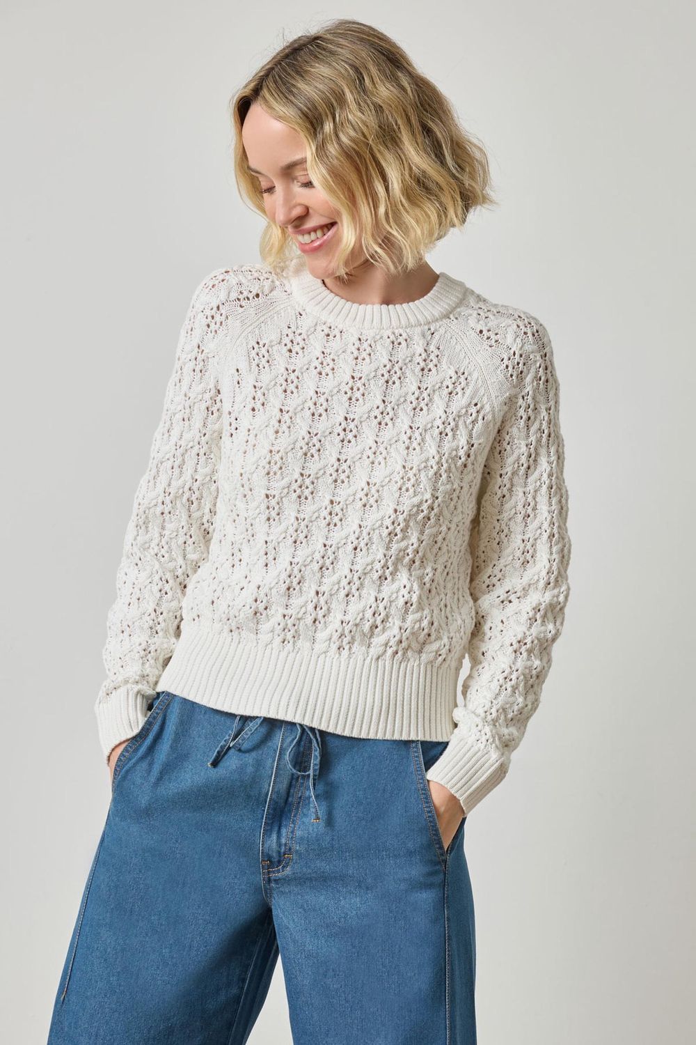 Easy Sleeve Raglan Sweater in White