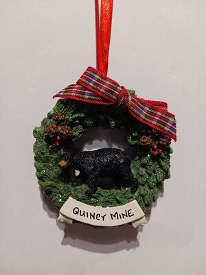 Resin Ornament Bear in Wreath