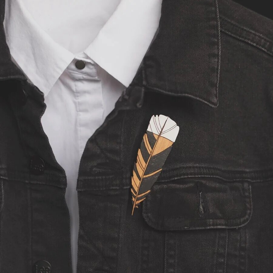 Natty Brooch, Design: Huia Feather