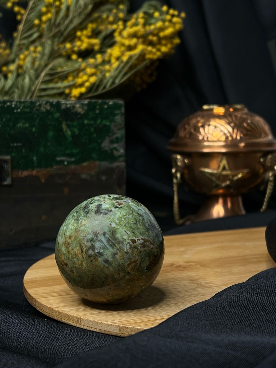 Sphere Chrysoprase