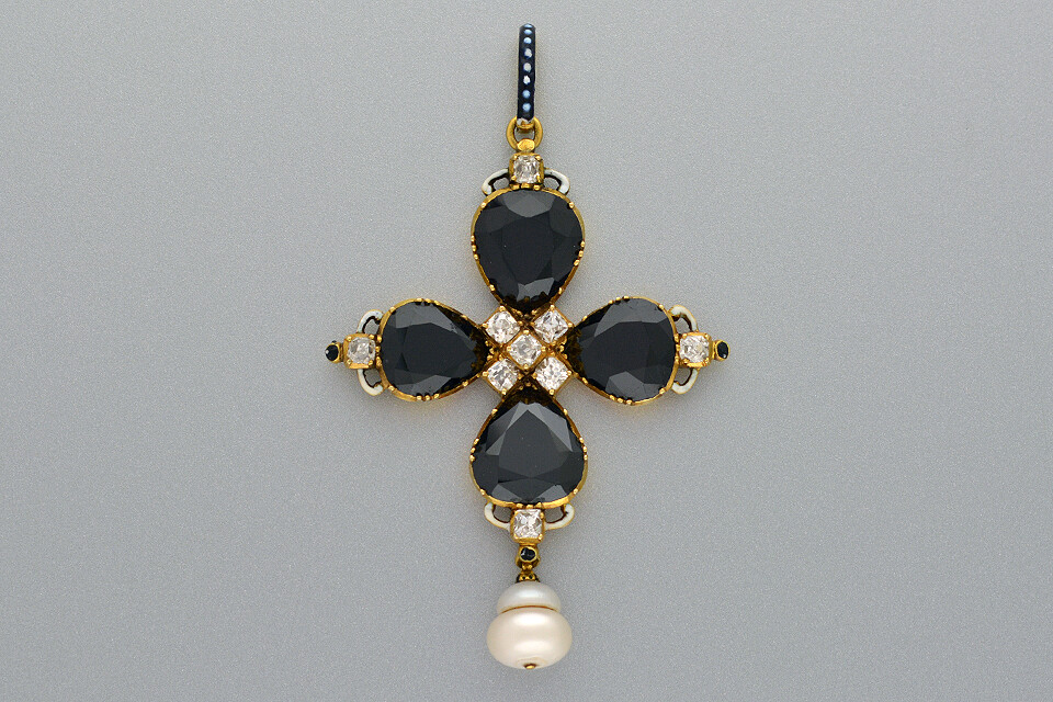 Gold, Rhodolite Garnet, Diamond, and Enamel Pendant