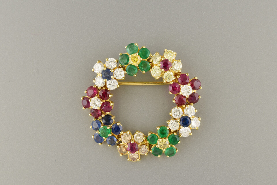Fine Precious Stone Circle Brooch