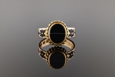 Victorian Mourning Ring With Banded Agate
