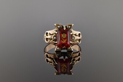 Vintage Ring With Red Stone
