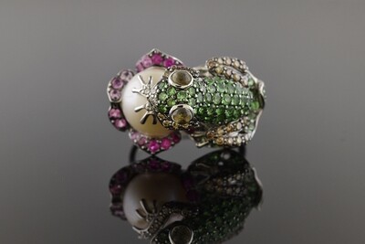 Effy Frog On Pearl Ring