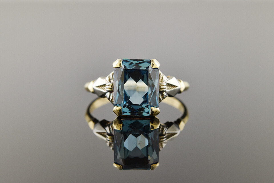Vintage Ring With Synthetic Stone