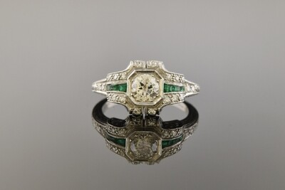 Art Deco Ring With Emerald Trim