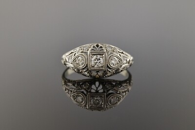Art Deco Three Diamond Ring