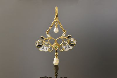 Enamel and Pearl Drop Pendant