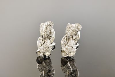Diamond Ribbon Earrings