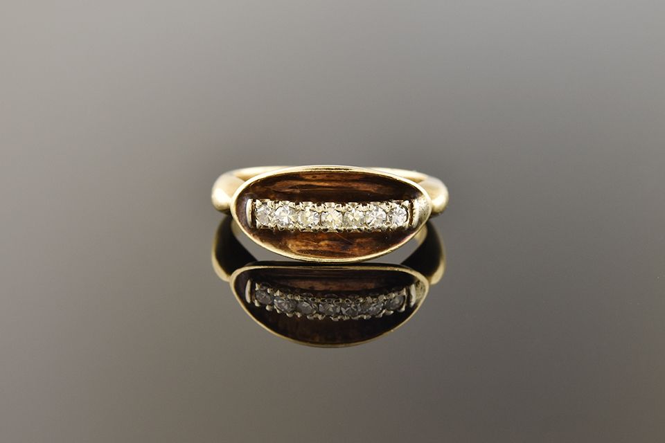 Concave Diamond Ring Concave Diamond Ring