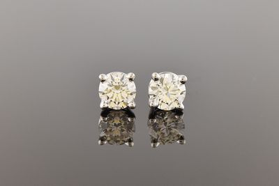 White Gold Diamond Stud Earrings